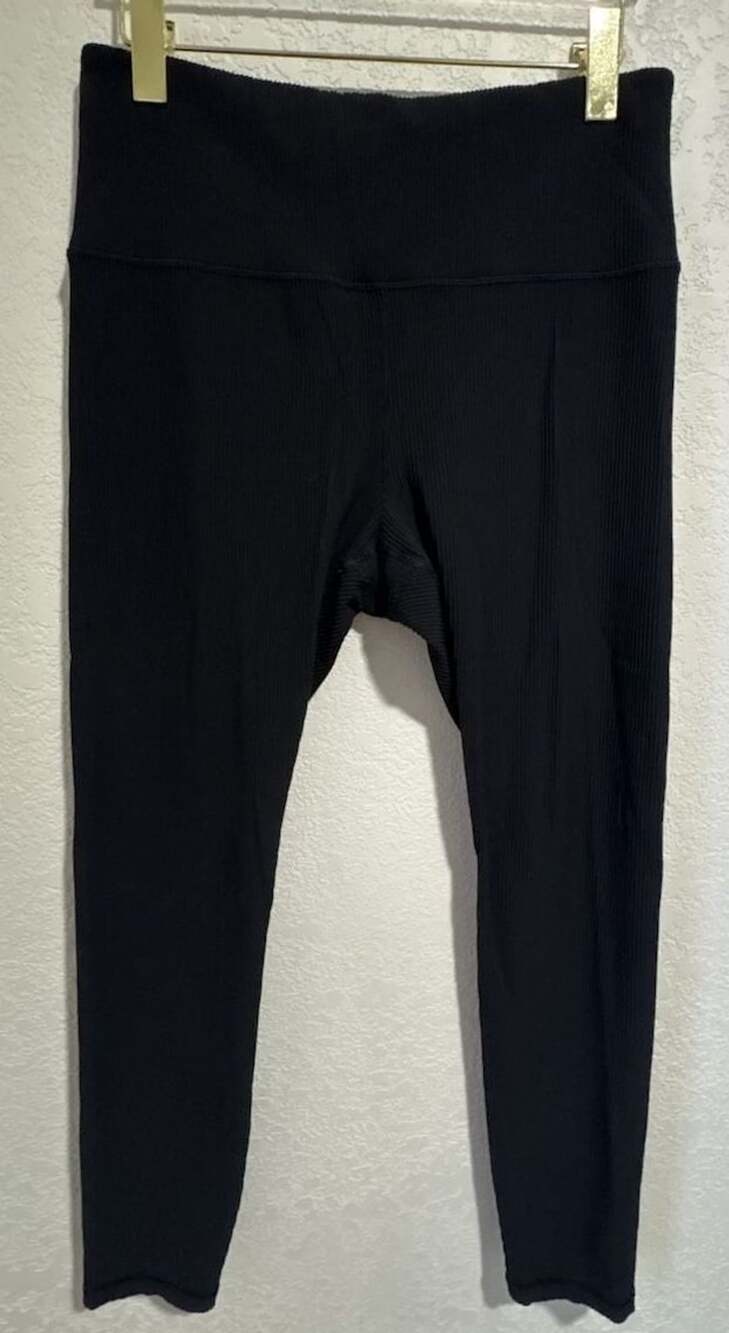 Athleta Elation Rib Size L Black High Waisted Leggings